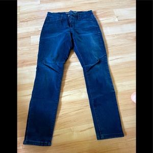 Universal Thread skinny jeans, size 6/28 short.